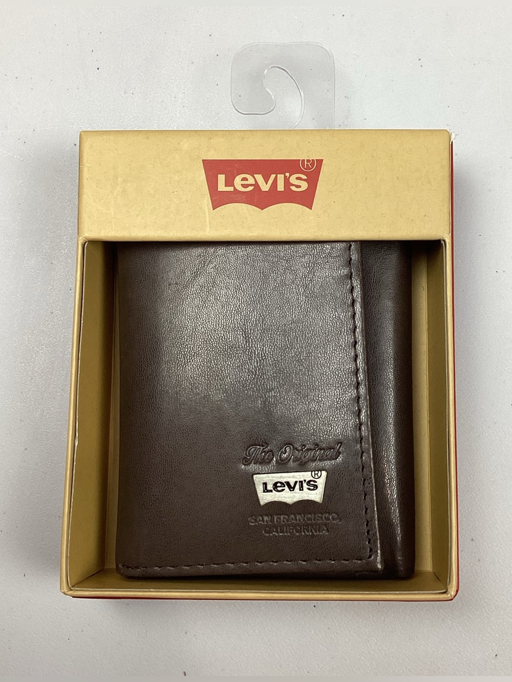 Levi’s Brown Leather Trifold Wallet RFID Protection NEW! Retail $36